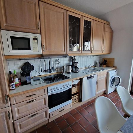 98Qm Wohnung Im Villenviertel - Voll Ausgestattet Mit Balkon Und Kamin - Wlan Gratis Wilhelmshaven Exterior photo