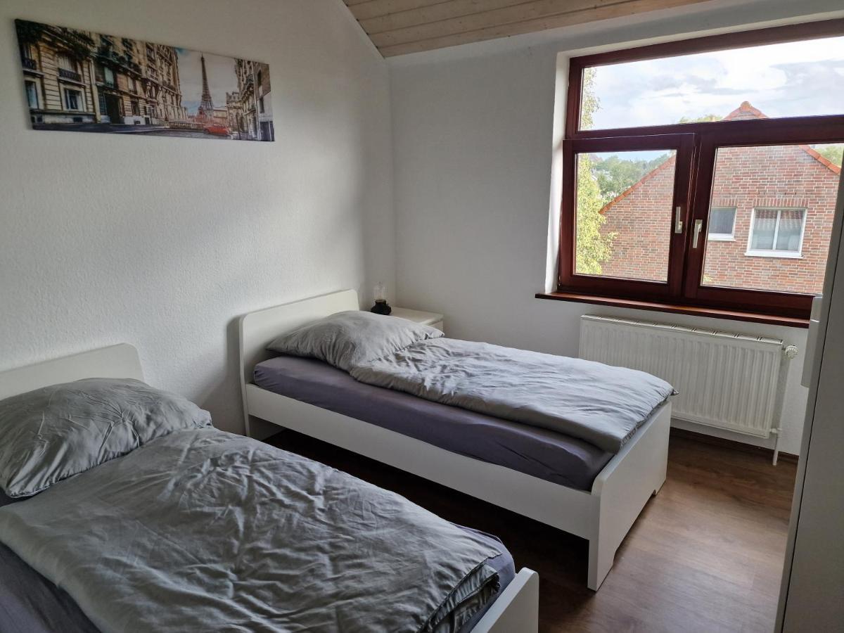 98Qm Wohnung Im Villenviertel - Voll Ausgestattet Mit Balkon Und Kamin - Wlan Gratis Wilhelmshaven Exterior photo
